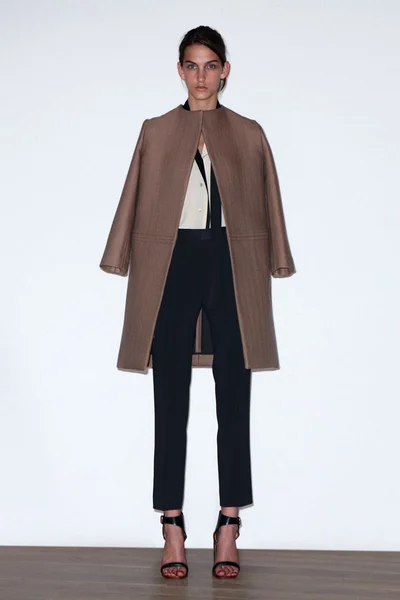 Look 13